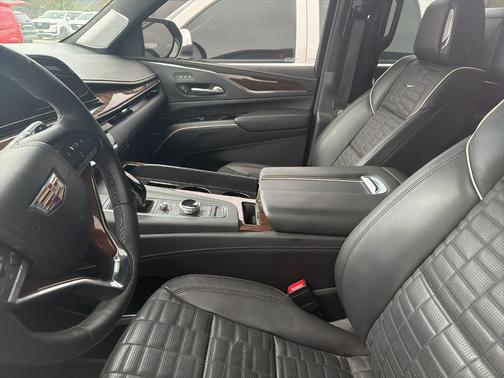 2023 Cadillac Escalade Sport Platinum