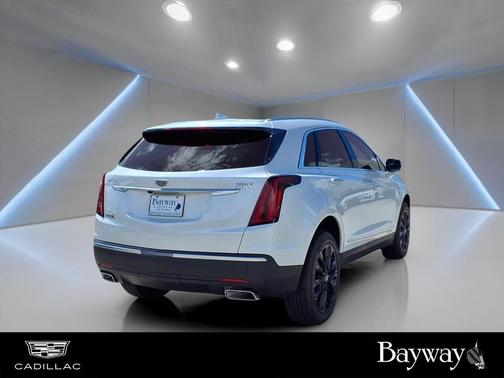 2025 Cadillac XT5 Luxury