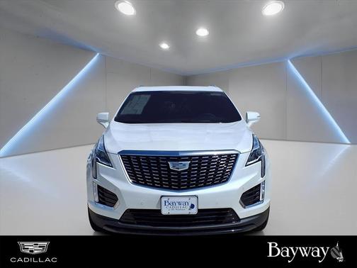 2025 Cadillac XT5 Luxury
