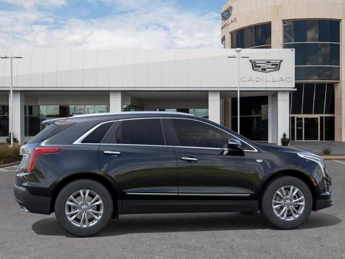 Stellar Black Metallic 2026 Cadillac XT5 Luxury