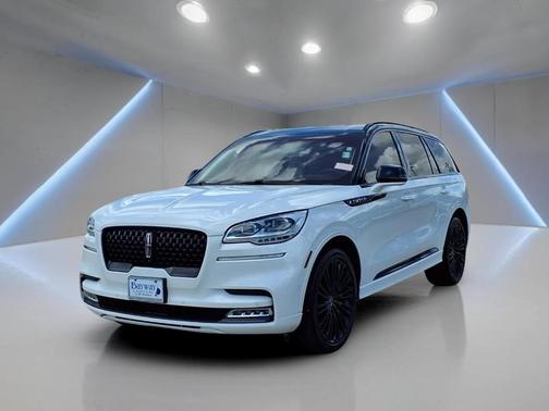 White Metallic 2022 Lincoln Aviator Black Label AWD