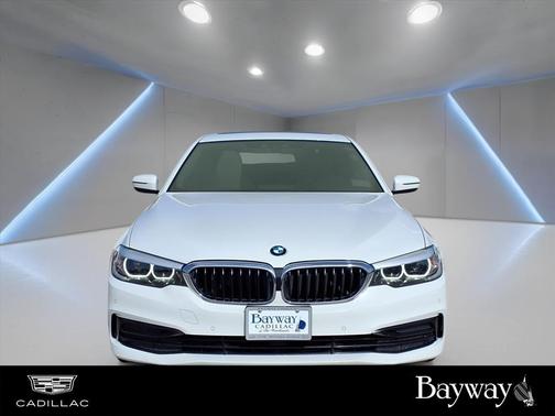 2019 BMW 530 i