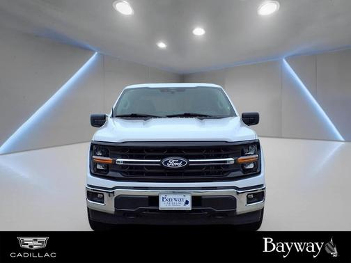 Oxford White 2025 Ford F-150 XLT