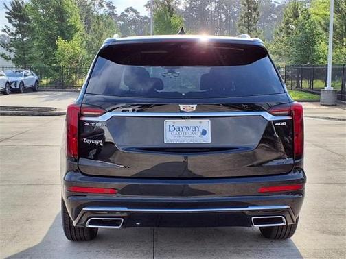 2025 Cadillac XT6 Premium Luxury FWD