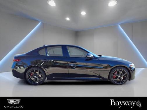 2021 Alfa Romeo Giulia Ti