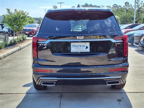 2025 Cadillac XT6 Premium Luxury FWD