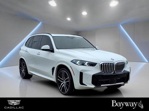 Alpine White 2025 BMW X5 sDrive40i