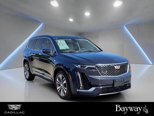 2025 Cadillac XT6 Premium Luxury FWD
