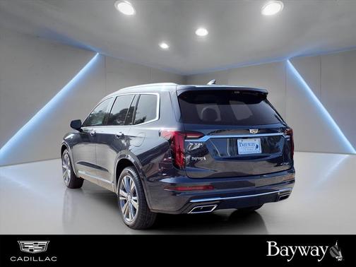 2025 Cadillac XT6 Premium Luxury FWD