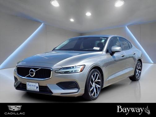 2019 Volvo S60 T5 Momentum