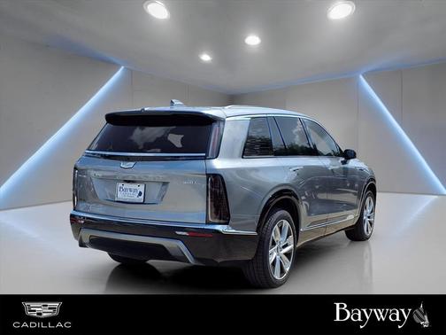 2026 Cadillac VISTIQ Luxury