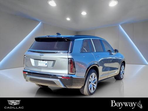 2026 Cadillac VISTIQ Luxury