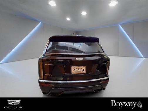 2026 Cadillac VISTIQ Platinum