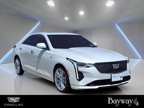 2022 Cadillac CT4 Premium Luxury