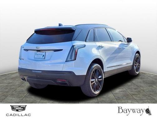 2025 Cadillac XT5 Sport