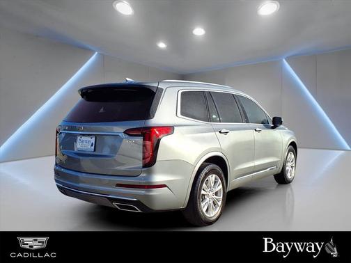 2024 Cadillac XT6 Luxury FWD