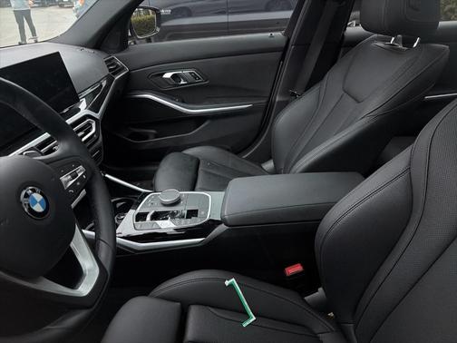2023 BMW 330 i