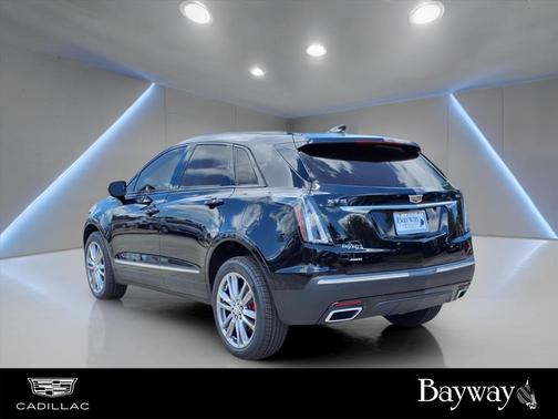 2025 Cadillac XT5 Sport