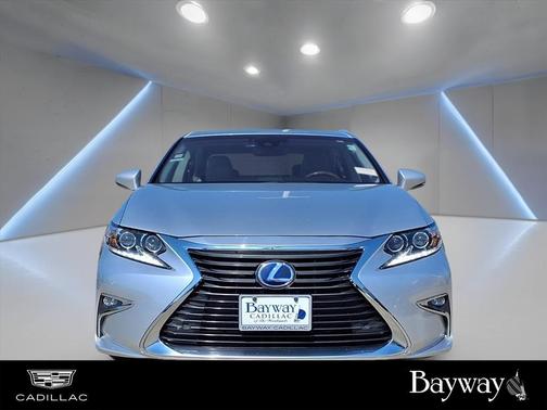 2016 Lexus ES 300h Base