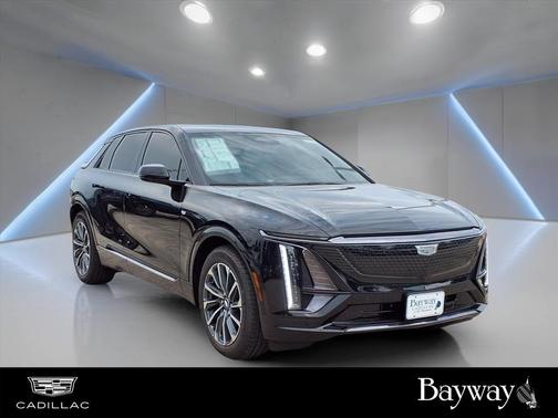 2025 Cadillac LYRIQ Sport