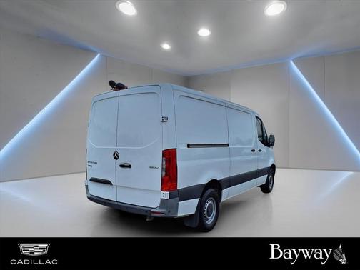 2022 Mercedes-Benz Sprinter 1500 Standard Roof