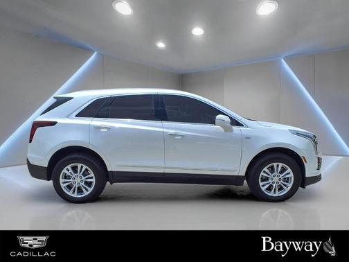 Crystal White Tri-Coat 2026 Cadillac XT5 Luxury