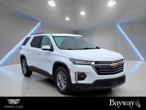 Summit White 2023 Chevrolet Traverse LT Cloth
