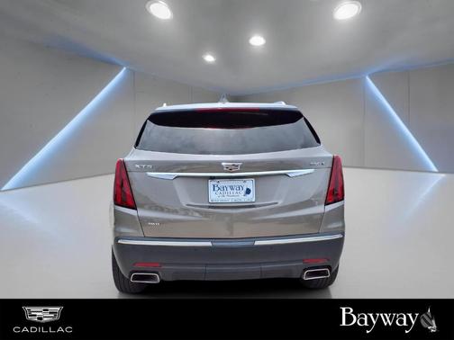 Latte 2023 Cadillac XT5 Luxury