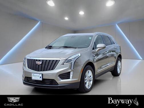 Latte 2023 Cadillac XT5 Luxury