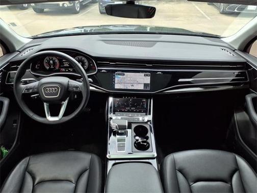 2024 Audi Q7 55 Premium Plus