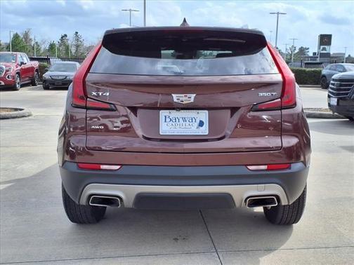 2023 Cadillac XT4 Premium Luxury