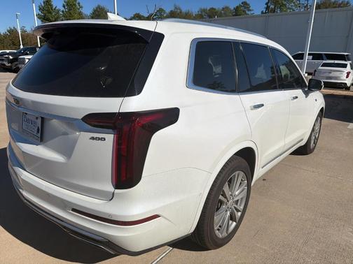 2023 Cadillac XT6 Premium Luxury FWD