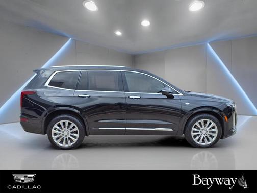 2025 Cadillac XT6 Premium Luxury AWD