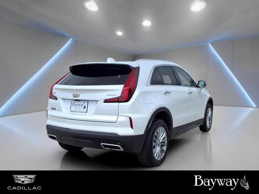 Crystal White Tri-Coat 2024 Cadillac XT4 Premium Luxury
