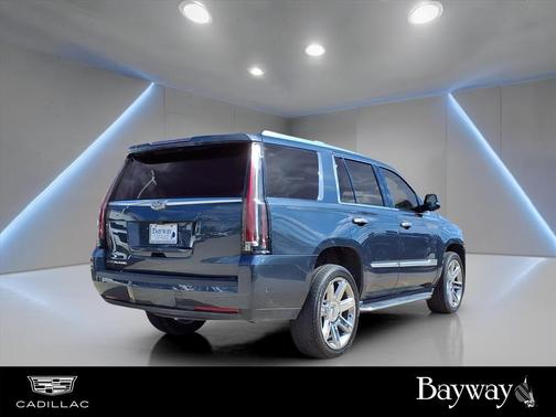2020 Cadillac Escalade Luxury