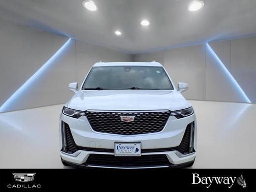2024 Cadillac XT6 Premium Luxury FWD