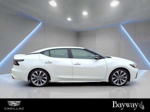 White 2020 Nissan Maxima 3.5 Platinum