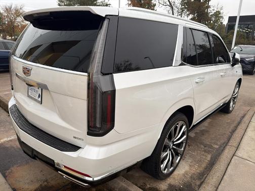 2025 Cadillac Escalade Premium Luxury