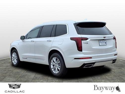 2025 Cadillac XT6 Luxury FWD