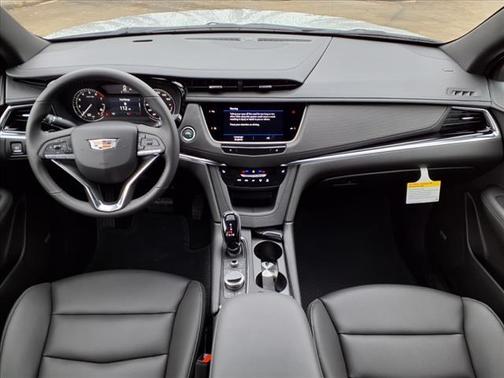 2025 Cadillac XT6 Luxury FWD