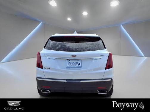 2025 Cadillac XT5 Luxury