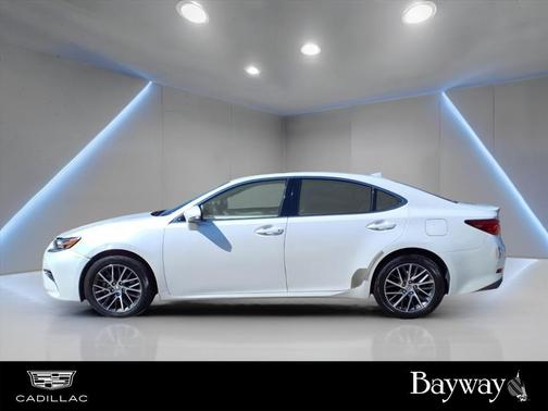2016 Lexus ES 350 Base