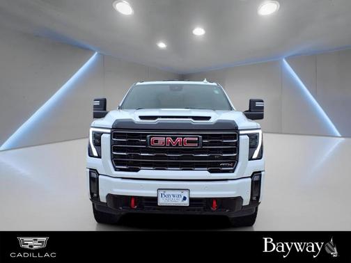 Summit White 2024 GMC Sierra 2500 AT4