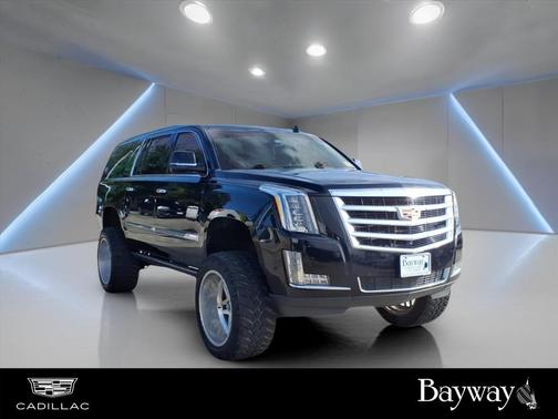 2018 Cadillac Escalade ESV Premium Luxury