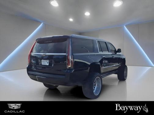 2018 Cadillac Escalade ESV Premium Luxury