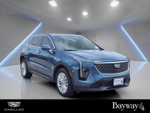 2024 Cadillac XT4 Luxury