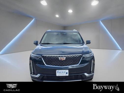 2025 Cadillac XT6 Premium Luxury FWD