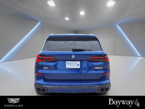 2024 BMW X5 M60i