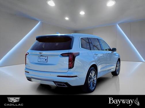 2024 Cadillac XT6 Premium Luxury FWD