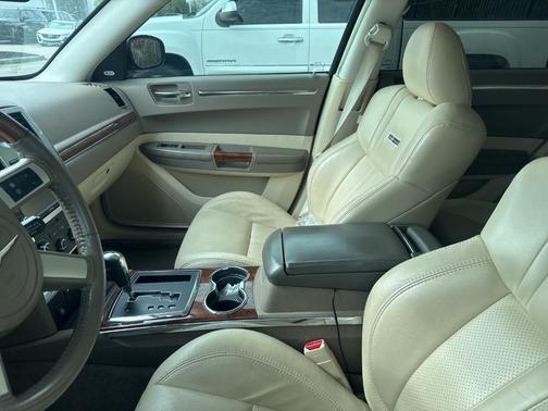 2009 Chrysler 300C Hemi